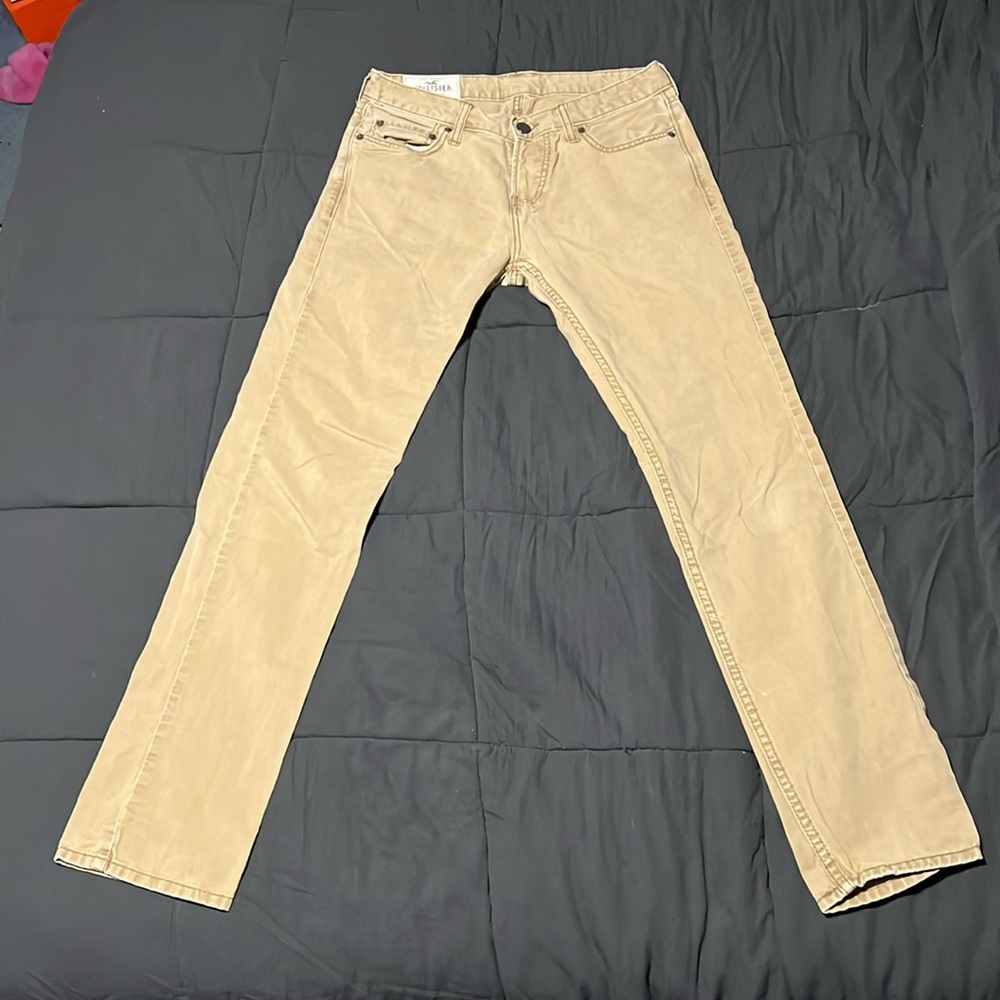 Men’s Hollister 30x32 authentic denim khakis!